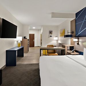 King Suite Mobility accessible